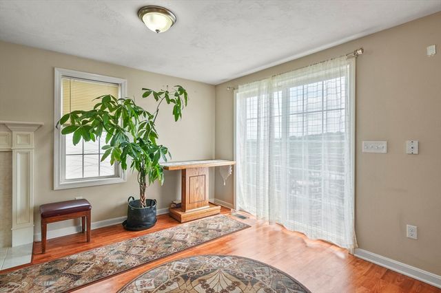 28 Bittersweet Boulevard, Worcester, MA 01607