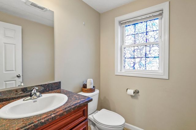 28 Bittersweet Boulevard, Worcester, MA 01607