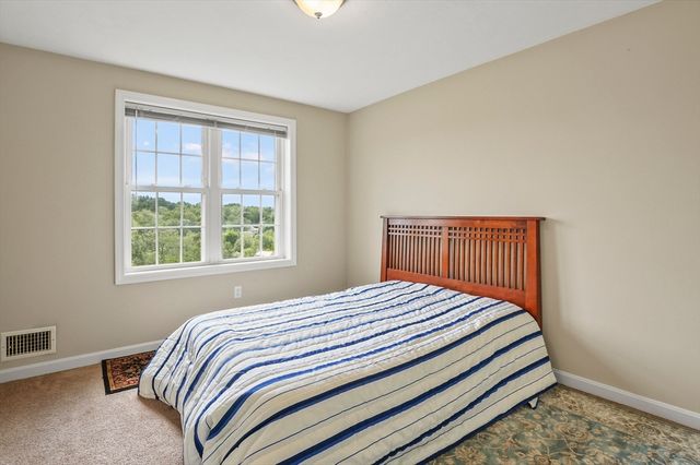 28 Bittersweet Boulevard, Worcester, MA 01607