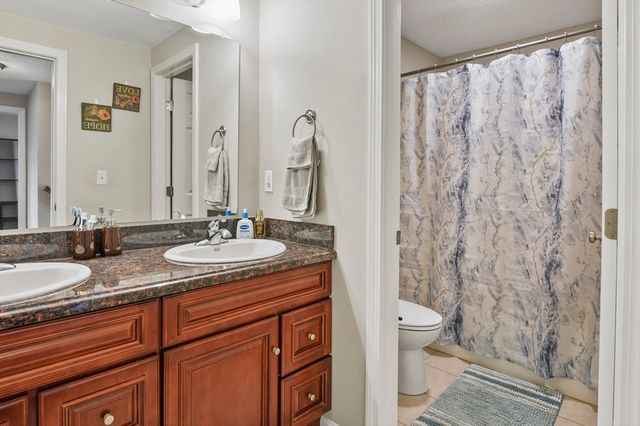 28 Bittersweet Boulevard, Worcester, MA 01607