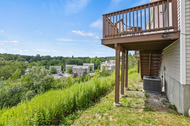 28 Bittersweet Boulevard, Worcester, MA 01607