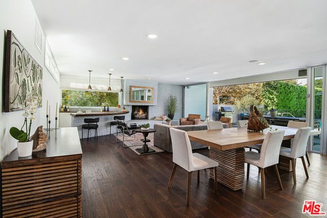 501 N Cahuenga Boulevard, Los Angeles, CA 90004