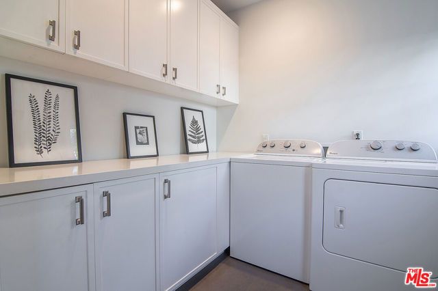 501 N Cahuenga Boulevard, Los Angeles, CA 90004