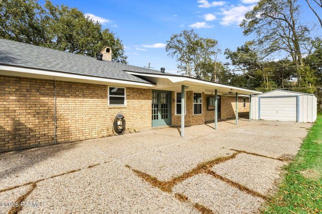 5814 Hwy 182, Opelousas, LA 70570