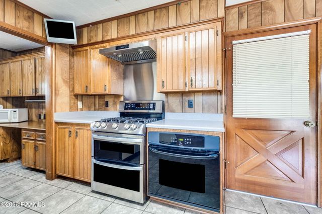 5814 Hwy 182, Opelousas, LA 70570