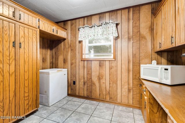 5814 Hwy 182, Opelousas, LA 70570