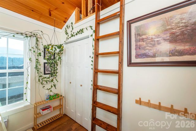 106 Joy Ridge Drive, Black Mountain, NC 28711