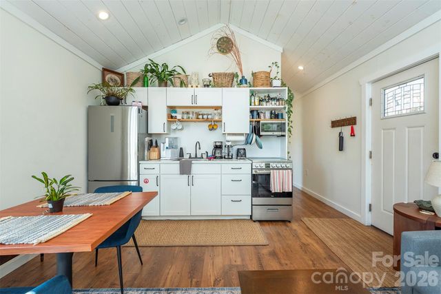 106 Joy Ridge Drive, Black Mountain, NC 28711