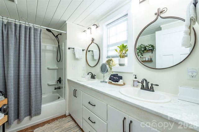 106 Joy Ridge Drive, Black Mountain, NC 28711