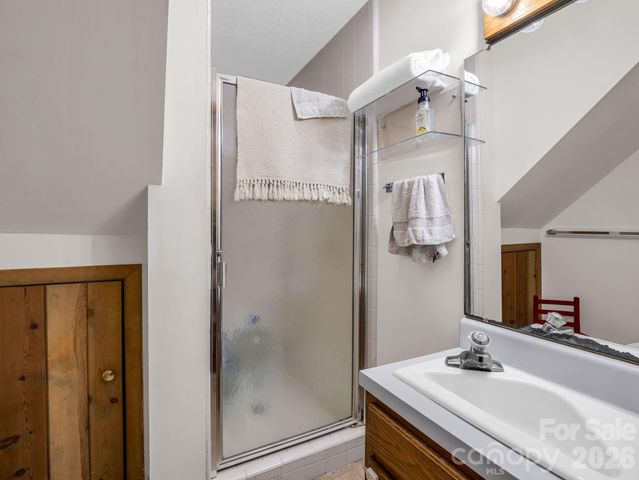 45 Lakeside Villas Drive, Brevard, NC 28712