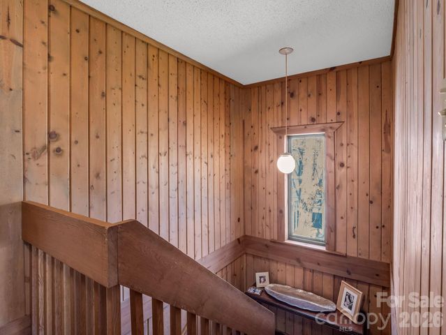 45 Lakeside Villas Drive, Brevard, NC 28712