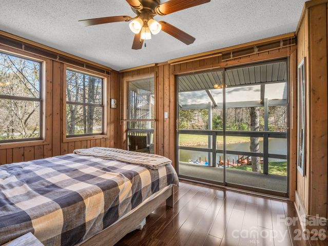 45 Lakeside Villas Drive, Brevard, NC 28712