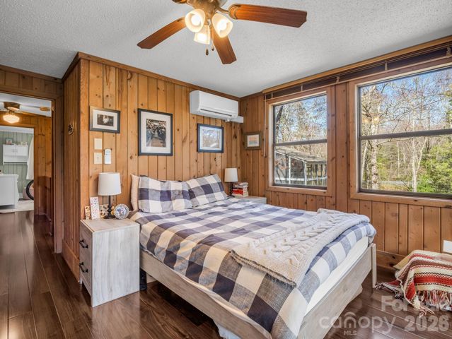 45 Lakeside Villas Drive, Brevard, NC 28712