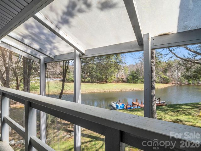 45 Lakeside Villas Drive, Brevard, NC 28712