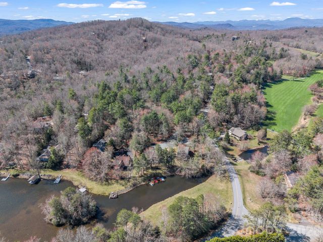 45 Lakeside Villas Drive, Brevard, NC 28712