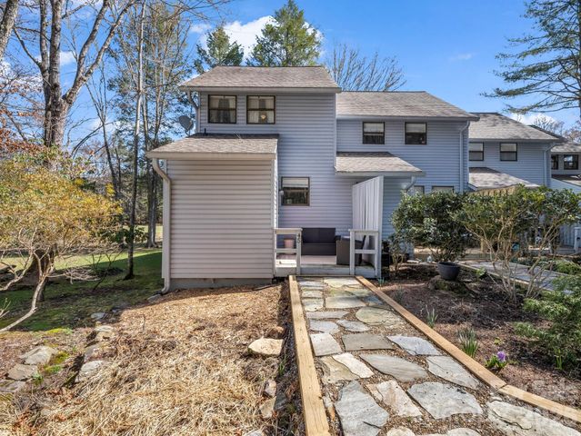 45 Lakeside Villas Drive, Brevard, NC 28712