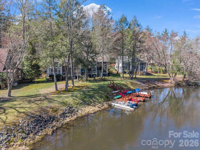 45 Lakeside Villas Drive, Brevard, NC 28712