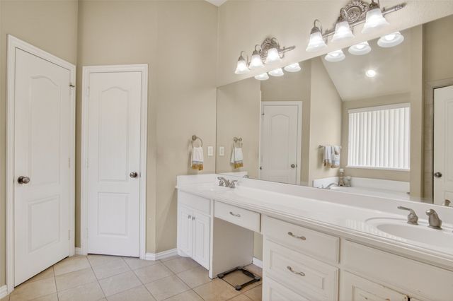 2416 PARK RUN DRIVE, Arlington, TX 76016