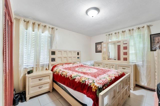 4727 Myrtle Lane, West Palm Beach, FL 33417