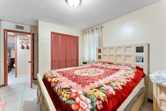 4727 Myrtle Lane, West Palm Beach, FL 33417