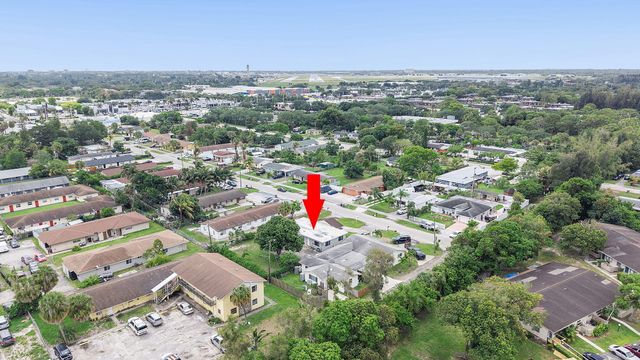4727 Myrtle Lane, West Palm Beach, FL 33417