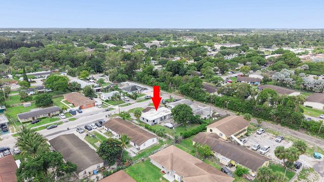 4727 Myrtle Lane, West Palm Beach, FL 33417