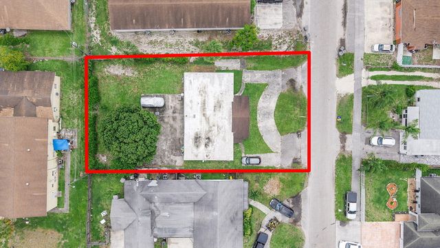 4727 Myrtle Lane, West Palm Beach, FL 33417