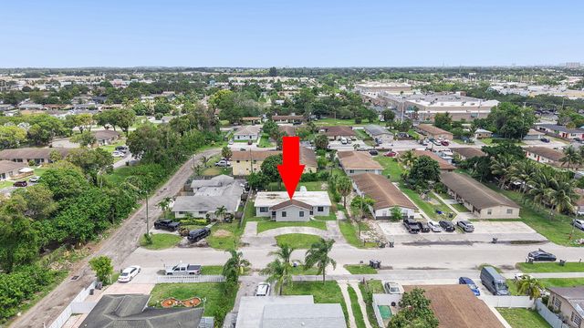 4727 Myrtle Lane, West Palm Beach, FL 33417