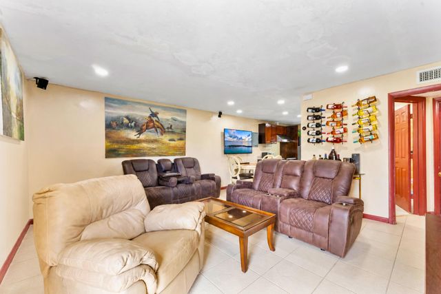 4727 Myrtle Lane, West Palm Beach, FL 33417