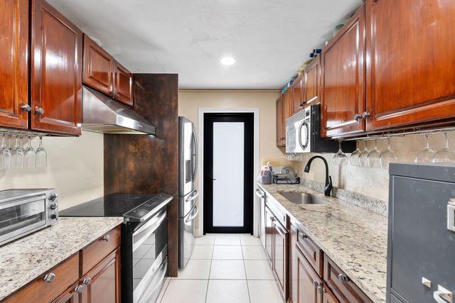 4727 Myrtle Lane, West Palm Beach, FL 33417