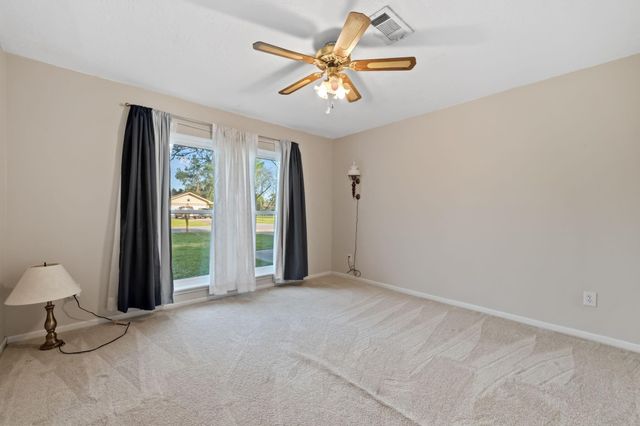 1609 Bowie Street, Liberty, TX 77575