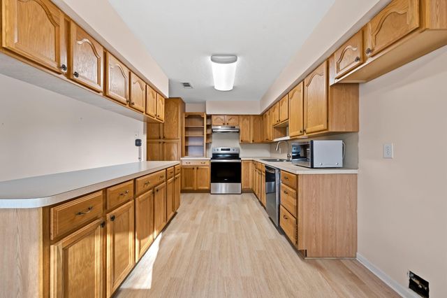 1609 Bowie Street, Liberty, TX 77575