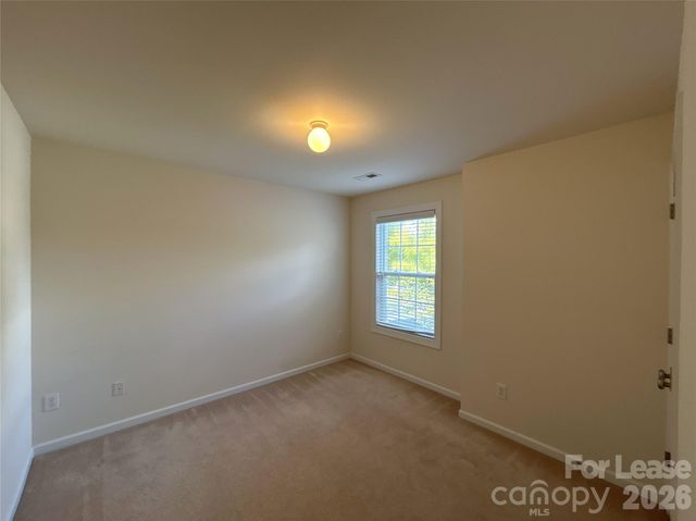 16110 Cloverleaf Court, Charlotte, NC 28277