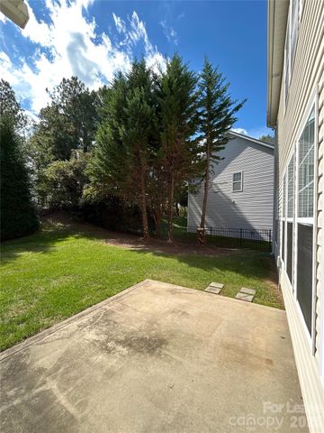 16110 Cloverleaf Court, Charlotte, NC 28277