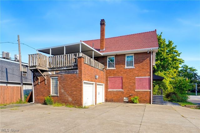 3400 Tuscarawas Street W, Canton, OH 44708