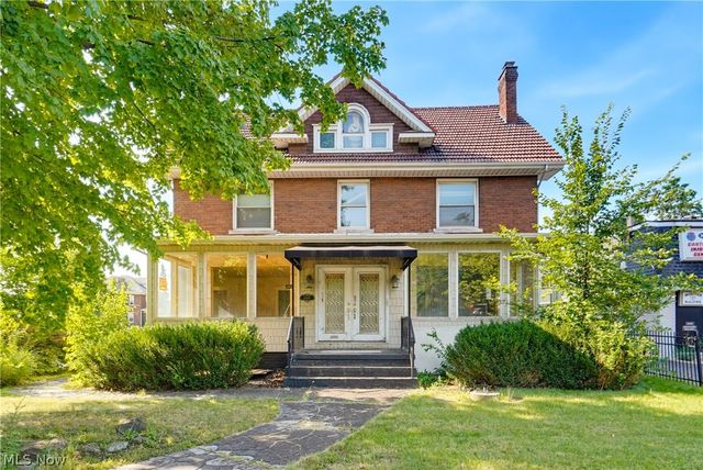 3400 Tuscarawas Street W, Canton, OH 44708