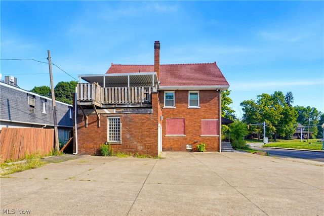 3400 Tuscarawas Street W, Canton, OH 44708