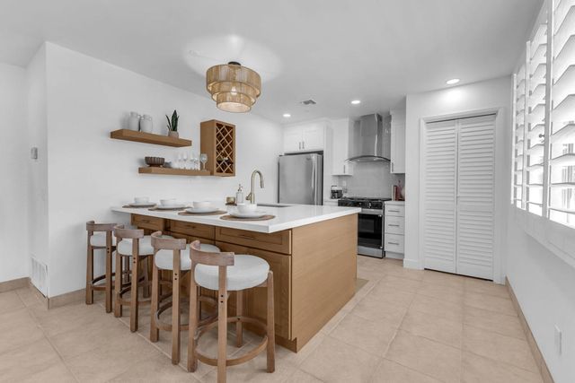 72601 Edgehill Drive 1, Palm Desert, CA 92260