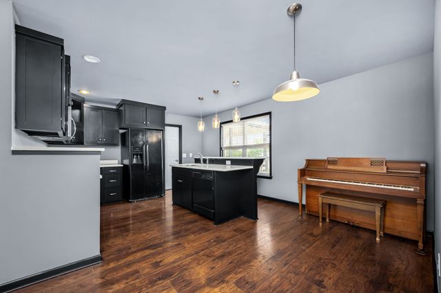 1068 Frank Martin Rd, Shelbyville, TN 37160