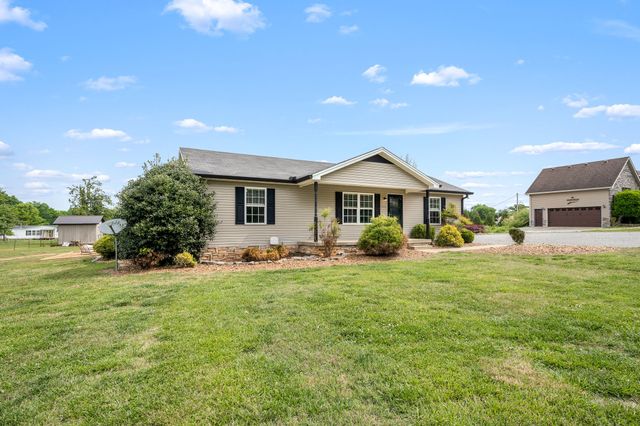 1068 Frank Martin Rd, Shelbyville, TN 37160