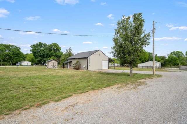 1068 Frank Martin Rd, Shelbyville, TN 37160