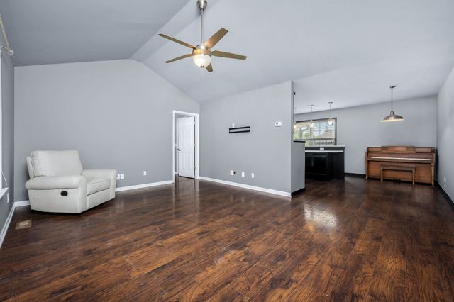 1068 Frank Martin Rd, Shelbyville, TN 37160