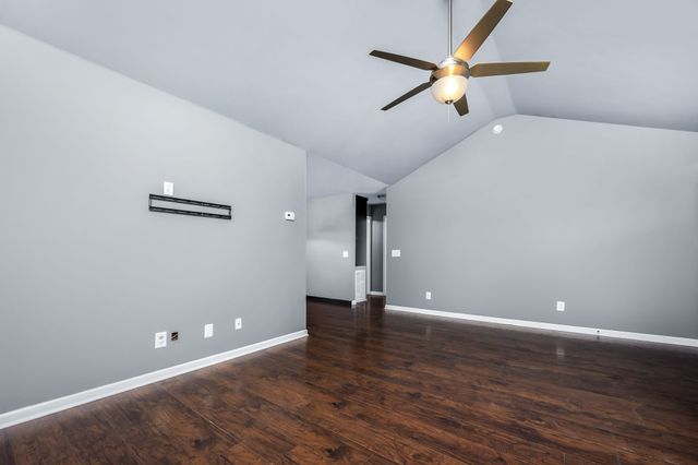 1068 Frank Martin Rd, Shelbyville, TN 37160