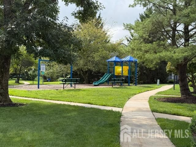 16 Wisteria Court, South Brunswick, NJ 08852
