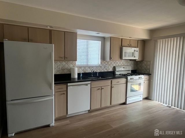 16 Wisteria Court, South Brunswick, NJ 08852