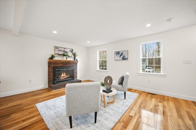 47 W Vanston Rd, Stoughton, MA 02072