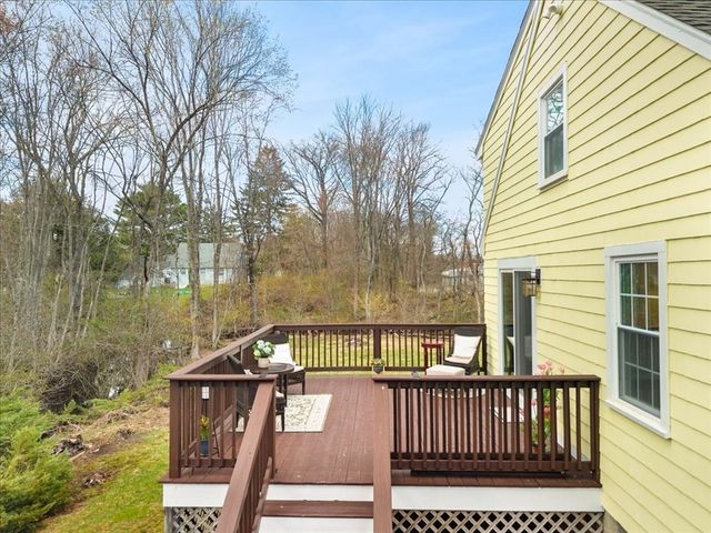 47 W Vanston Rd, Stoughton, MA 02072