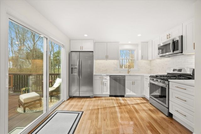 47 W Vanston Rd, Stoughton, MA 02072