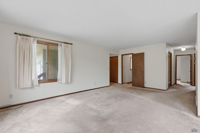3920 WISCONSIN AVE, Rapid City, SD 57701