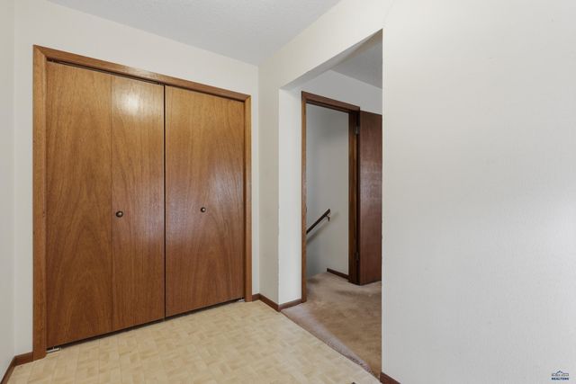 3920 WISCONSIN AVE, Rapid City, SD 57701